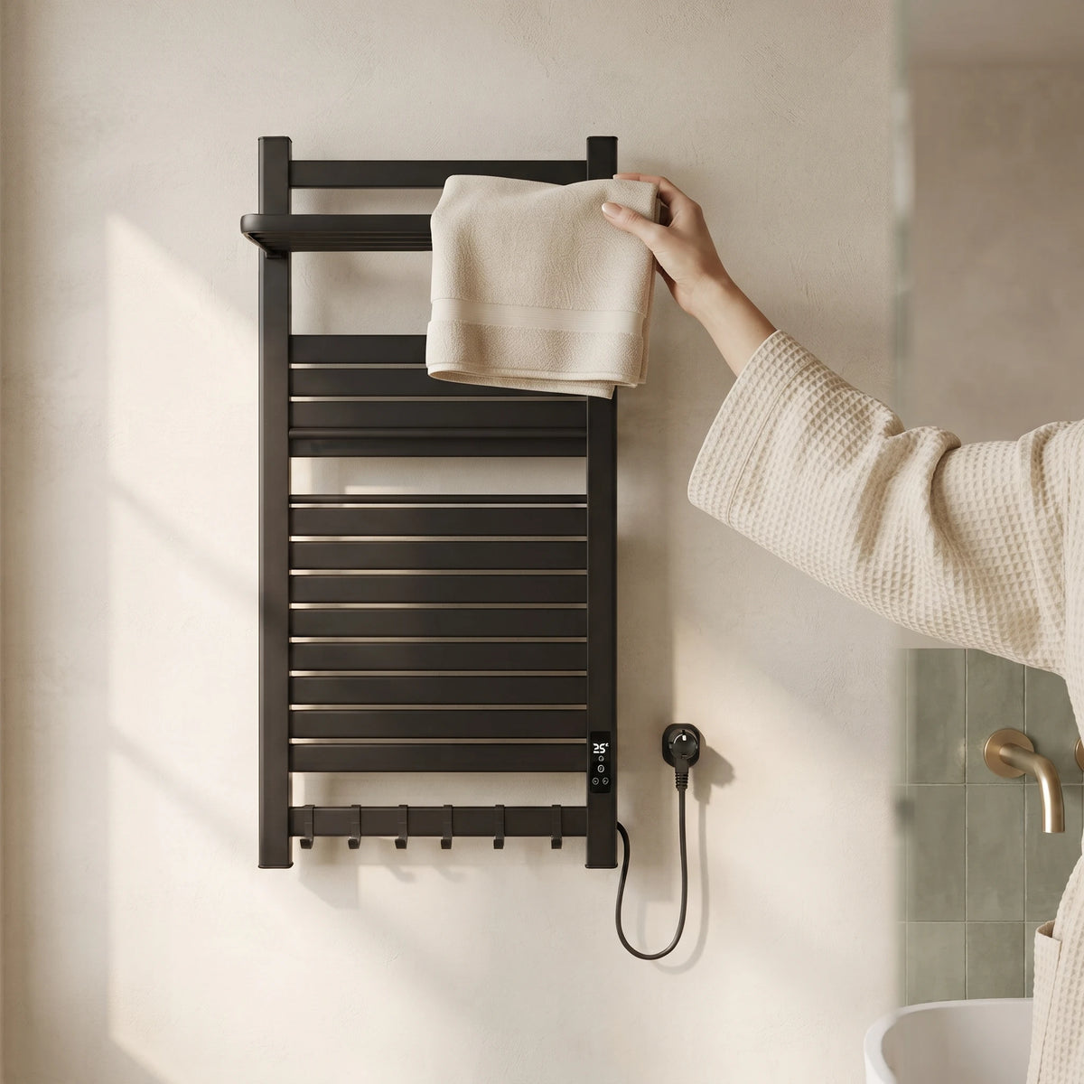 Bainelys ELYS – Sèche-Serviette Électrique Design avec Étagère Pliable